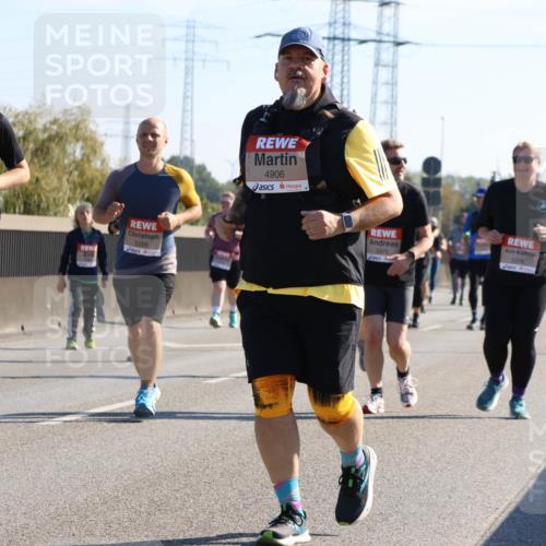 03.10.2025 - Köhlbrandbrückenlauf Strokosch-Dieckow http://msf.ph/oto/9109736 03.10.2025 12:25:27 Position 3 5201, 5286, 4906, 5375, 5376 meine-sportfotos.de
