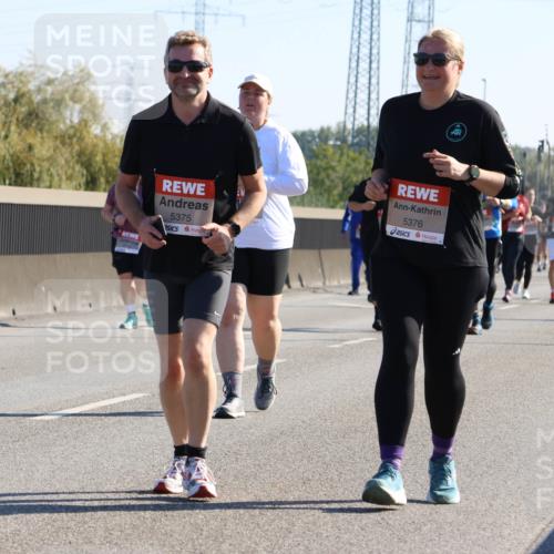 03.10.2025 - Köhlbrandbrückenlauf Strokosch-Dieckow http://msf.ph/oto/9109745 03.10.2025 12:25:30 Position 3 5905, 5375, 5376 meine-sportfotos.de