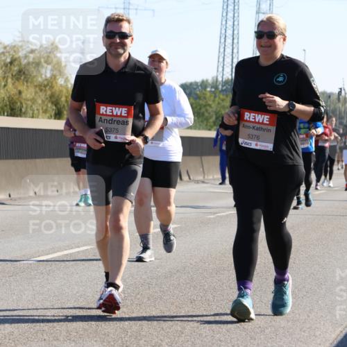 03.10.2025 - Köhlbrandbrückenlauf Strokosch-Dieckow http://msf.ph/oto/9109749 03.10.2025 12:25:30 Position 3 5905, 5375, 5376 meine-sportfotos.de