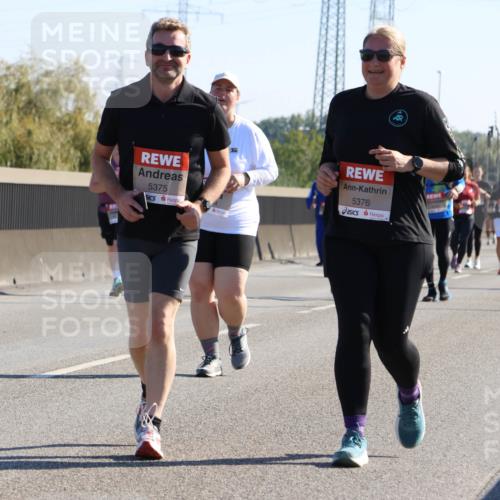03.10.2025 - Köhlbrandbrückenlauf Strokosch-Dieckow http://msf.ph/oto/9109755 03.10.2025 12:25:30 Position 3 5905, 5375, 5376 meine-sportfotos.de