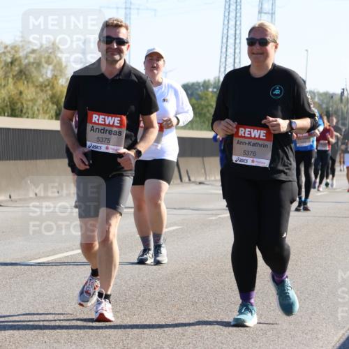 03.10.2025 - Köhlbrandbrückenlauf Strokosch-Dieckow http://msf.ph/oto/9109759 03.10.2025 12:25:30 Position 3 5905, 5375, 5376 meine-sportfotos.de