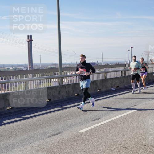 03.10.2025 - Köhlbrandbrückenlauf Michael Burmester http://msf.ph/oto/9109762 03.10.2025 12:52:13 Position 2  meine-sportfotos.de