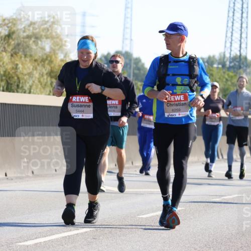 03.10.2025 - Köhlbrandbrückenlauf Strokosch-Dieckow http://msf.ph/oto/9109763 03.10.2025 12:25:36 Position 3 5444, 6576, 6259 meine-sportfotos.de