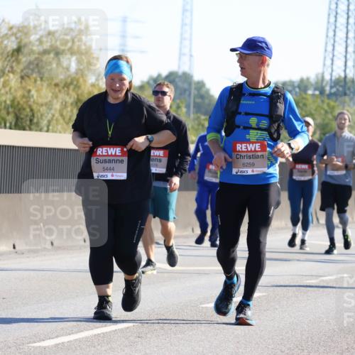 03.10.2025 - Köhlbrandbrückenlauf Strokosch-Dieckow http://msf.ph/oto/9109772 03.10.2025 12:25:36 Position 3 576, 6259, 5444 meine-sportfotos.de