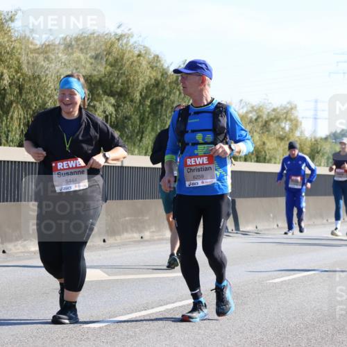 03.10.2025 - Köhlbrandbrückenlauf Strokosch-Dieckow http://msf.ph/oto/9109781 03.10.2025 12:25:40 Position 3 5444, 6259 meine-sportfotos.de