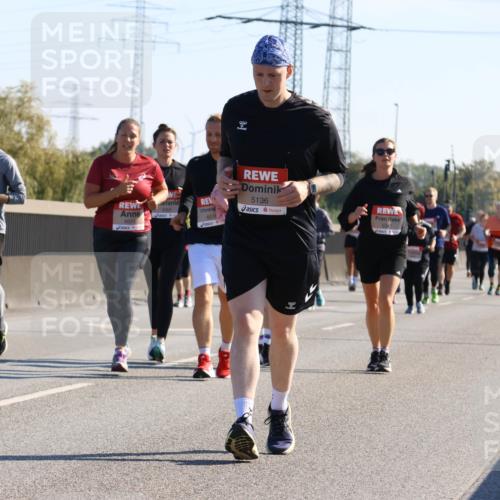 03.10.2025 - Köhlbrandbrückenlauf Strokosch-Dieckow http://msf.ph/oto/9109790 03.10.2025 12:25:43 Position 3 5136, 5301, 6010, 6011 meine-sportfotos.de