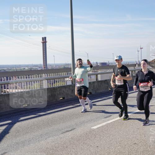 03.10.2025 - Köhlbrandbrückenlauf Michael Burmester http://msf.ph/oto/9109797 03.10.2025 12:52:15 Position 2 0, 5339 meine-sportfotos.de
