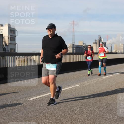 03.10.2025 - Köhlbrandbrückenlauf Lena Gebhardt http://msf.ph/oto/9109799 03.10.2025 10:14:47 Position 2 1518 meine-sportfotos.de