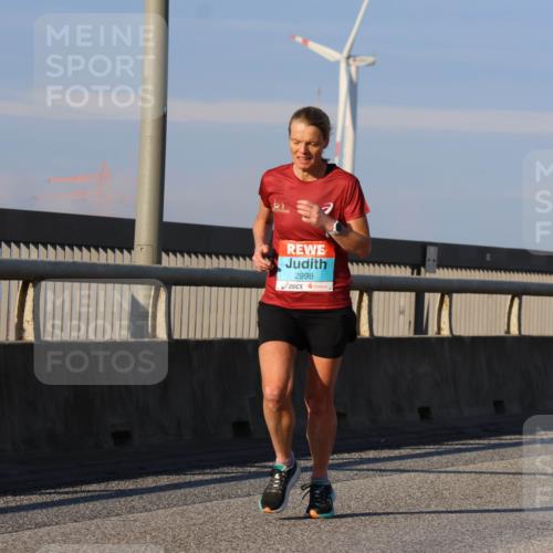03.10.2025 - Köhlbrandbrückenlauf Strokosch-Dieckow http://msf.ph/oto/9109843 03.10.2025 09:41:13 Position 2 2998 meine-sportfotos.de