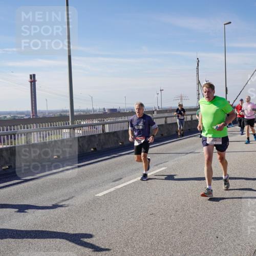 03.10.2025 - Köhlbrandbrückenlauf Michael Burmester http://msf.ph/oto/9109863 03.10.2025 12:52:16 Position 2  meine-sportfotos.de