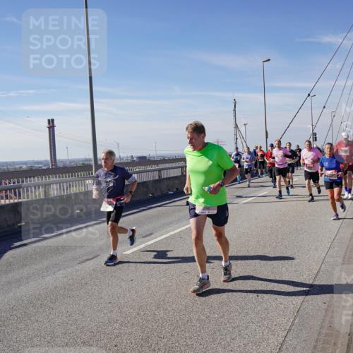 03.10.2025 - Köhlbrandbrückenlauf Michael Burmester http://msf.ph/oto/9109880 03.10.2025 12:52:17 Position 2  meine-sportfotos.de