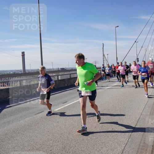 03.10.2025 - Köhlbrandbrückenlauf Michael Burmester http://msf.ph/oto/9109885 03.10.2025 12:52:17 Position 2 5746 meine-sportfotos.de