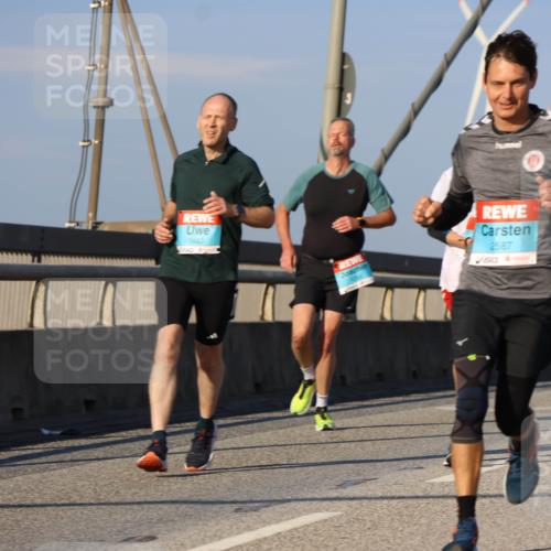 03.10.2025 - Köhlbrandbrückenlauf Strokosch-Dieckow http://msf.ph/oto/9109916 03.10.2025 09:41:19 Position 2 1483, 2587 meine-sportfotos.de