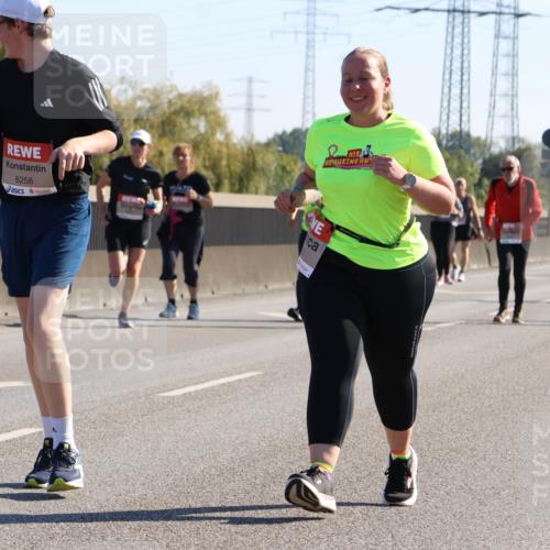 03.10.2025 - Köhlbrandbrückenlauf Strokosch-Dieckow http://msf.ph/oto/9109956 03.10.2025 12:26:18 Position 3 6258, 8 meine-sportfotos.de