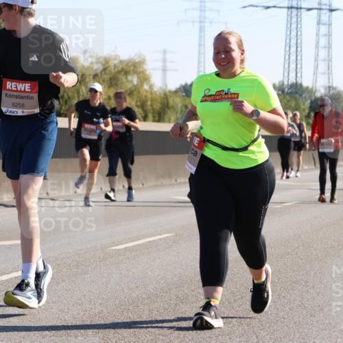 03.10.2025 - Köhlbrandbrückenlauf Strokosch-Dieckow http://msf.ph/oto/9109961 03.10.2025 12:26:18 Position 3 6258 meine-sportfotos.de