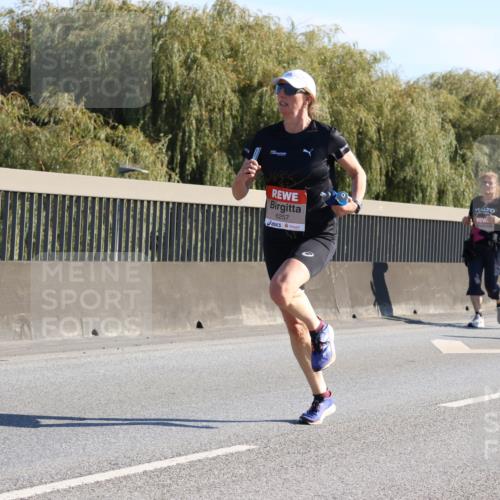 03.10.2025 - Köhlbrandbrückenlauf Strokosch-Dieckow http://msf.ph/oto/9109974 03.10.2025 12:26:22 Position 3 6257 meine-sportfotos.de