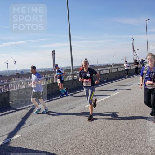 03.10.2025 - Köhlbrandbrückenlauf Michael Burmester http://msf.ph/oto/9109987 03.10.2025 12:52:22 Position 2 5037 meine-sportfotos.de