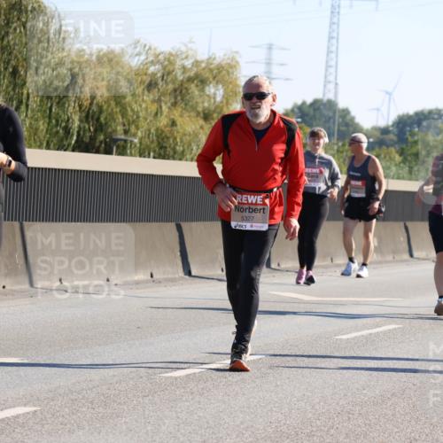 03.10.2025 - Köhlbrandbrückenlauf Strokosch-Dieckow http://msf.ph/oto/9109998 03.10.2025 12:26:25 Position 3 5820, 5327, 6134, 135 meine-sportfotos.de