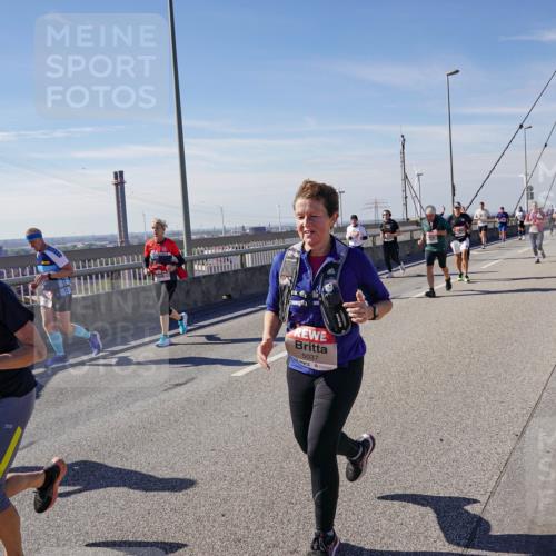 03.10.2025 - Köhlbrandbrückenlauf Michael Burmester http://msf.ph/oto/9110004 03.10.2025 12:52:23 Position 2 4950, 5037 meine-sportfotos.de