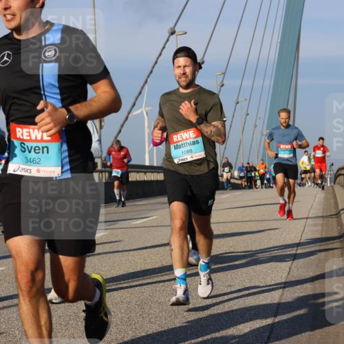 03.10.2025 - Köhlbrandbrückenlauf Strokosch-Dieckow http://msf.ph/oto/9110008 03.10.2025 09:41:31 Position 2 41, 29, 20, 3462, 1116, 1088, 3710 meine-sportfotos.de