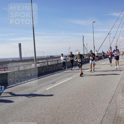 03.10.2025 - Köhlbrandbrückenlauf Michael Burmester http://msf.ph/oto/9110014 03.10.2025 12:52:24 Position 2  meine-sportfotos.de