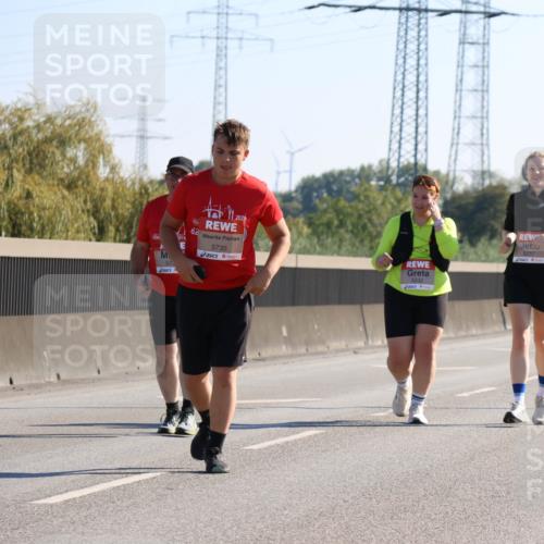 03.10.2025 - Köhlbrandbrückenlauf Strokosch-Dieckow http://msf.ph/oto/9110034 03.10.2025 12:26:39 Position 3 573, 2024, 62, 5735, 5257, 5232 meine-sportfotos.de