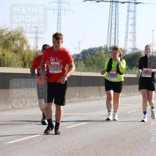03.10.2025 - Köhlbrandbrückenlauf Strokosch-Dieckow http://msf.ph/oto/9110044 03.10.2025 12:26:40 Position 3 2024, 5735, 5257, 5232 meine-sportfotos.de