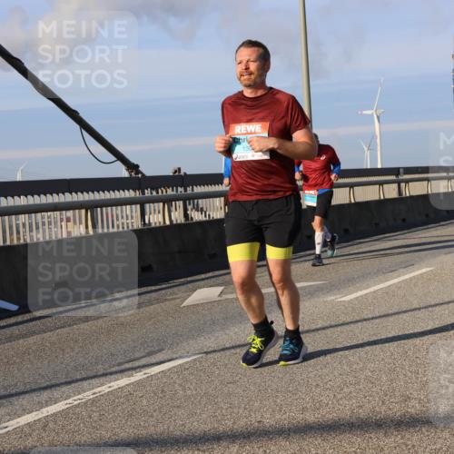 03.10.2025 - Köhlbrandbrückenlauf Strokosch-Dieckow http://msf.ph/oto/9110061 03.10.2025 09:41:38 Position 2 130 meine-sportfotos.de