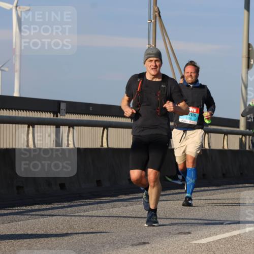 03.10.2025 - Köhlbrandbrückenlauf Strokosch-Dieckow http://msf.ph/oto/9110115 03.10.2025 09:41:46 Position 2 3708 meine-sportfotos.de