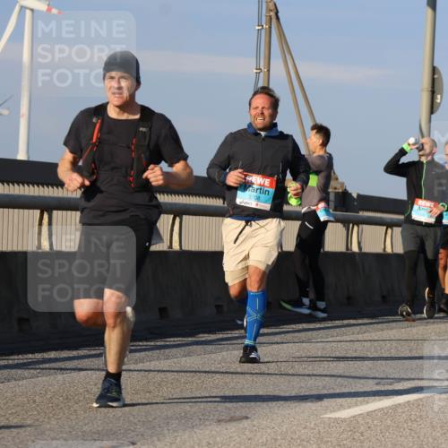 03.10.2025 - Köhlbrandbrückenlauf Strokosch-Dieckow http://msf.ph/oto/9110130 03.10.2025 09:41:47 Position 2 3708 meine-sportfotos.de