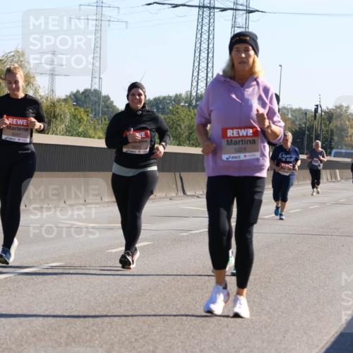 03.10.2025 - Köhlbrandbrückenlauf Strokosch-Dieckow http://msf.ph/oto/9110143 03.10.2025 12:27:32 Position 3 6247, 5271, 5225 meine-sportfotos.de