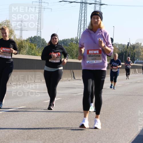 03.10.2025 - Köhlbrandbrückenlauf Strokosch-Dieckow http://msf.ph/oto/9110148 03.10.2025 12:27:32 Position 3 6247, 5271, 5225 meine-sportfotos.de