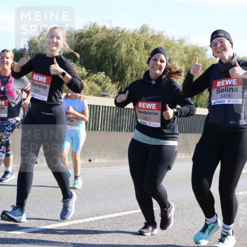 03.10.2025 - Köhlbrandbrückenlauf Strokosch-Dieckow http://msf.ph/oto/9110212 03.10.2025 12:27:38 Position 3 5612, 6247, 611, 5271, 5315 meine-sportfotos.de
