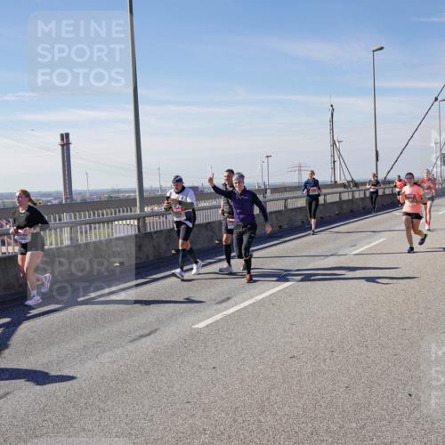 03.10.2025 - Köhlbrandbrückenlauf Michael Burmester http://msf.ph/oto/9110214 03.10.2025 12:52:35 Position 2  meine-sportfotos.de