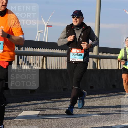 03.10.2025 - Köhlbrandbrückenlauf Strokosch-Dieckow http://msf.ph/oto/9110216 03.10.2025 09:41:55 Position 2 1447, 1457 meine-sportfotos.de