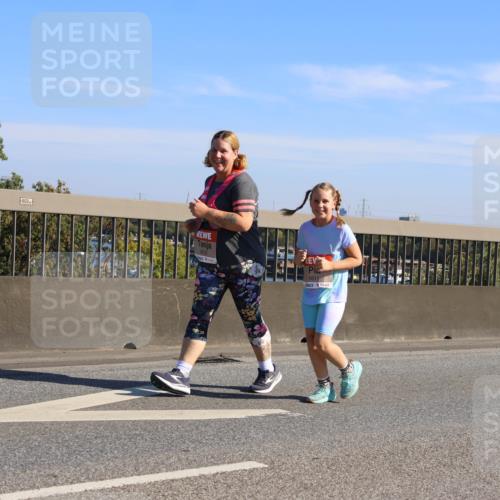 03.10.2025 - Köhlbrandbrückenlauf Strokosch-Dieckow http://msf.ph/oto/9110228 03.10.2025 12:27:41 Position 3 860, 5612, 5611 meine-sportfotos.de