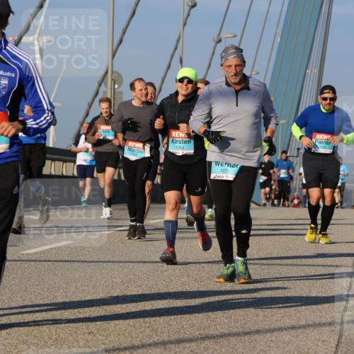 03.10.2025 - Köhlbrandbrückenlauf Strokosch-Dieckow http://msf.ph/oto/9110248 03.10.2025 09:41:58 Position 2 21, 3066, 1353, 1308, 1073, 1132 meine-sportfotos.de