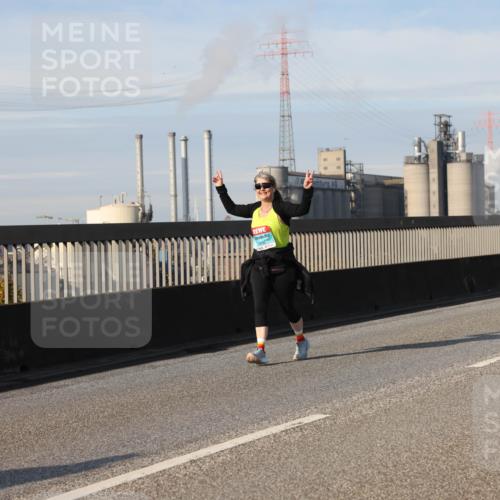 03.10.2025 - Köhlbrandbrückenlauf Lena Gebhardt http://msf.ph/oto/9110251 03.10.2025 10:14:58 Position 2 3456 meine-sportfotos.de
