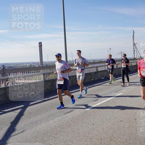 03.10.2025 - Köhlbrandbrückenlauf Michael Burmester http://msf.ph/oto/9110435 03.10.2025 12:52:48 Position 2  meine-sportfotos.de