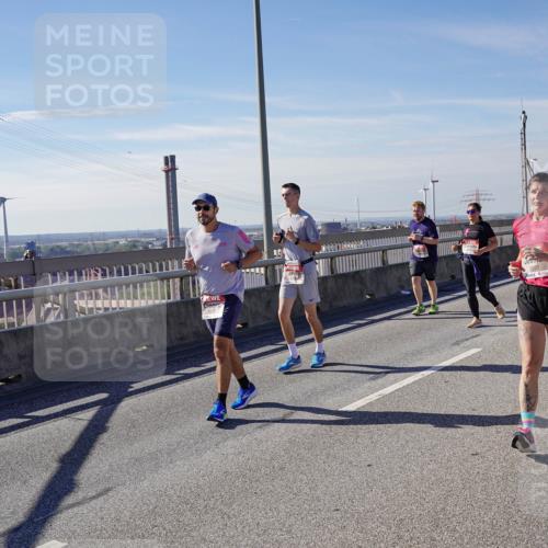 03.10.2025 - Köhlbrandbrückenlauf Michael Burmester http://msf.ph/oto/9110451 03.10.2025 12:52:48 Position 2  meine-sportfotos.de