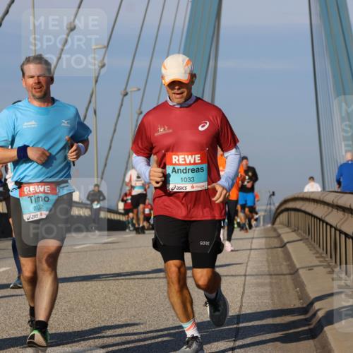 03.10.2025 - Köhlbrandbrückenlauf Strokosch-Dieckow http://msf.ph/oto/9110479 03.10.2025 09:42:20 Position 2 03, 10, 2015, 2732, 1033 meine-sportfotos.de