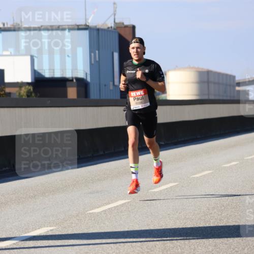 03.10.2025 - Köhlbrandbrückenlauf Strokosch-Dieckow http://msf.ph/oto/9110492 03.10.2025 12:32:14 Position 3 6099 meine-sportfotos.de