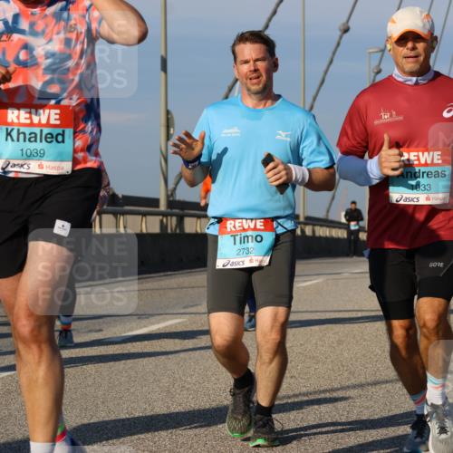03.10.2025 - Köhlbrandbrückenlauf Strokosch-Dieckow http://msf.ph/oto/9110498 03.10.2025 09:42:20 Position 2 1039, 03, 10, 2015, 2732, 1033 meine-sportfotos.de