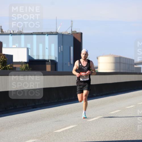 03.10.2025 - Köhlbrandbrückenlauf Strokosch-Dieckow http://msf.ph/oto/9110504 03.10.2025 12:34:32 Position 3  meine-sportfotos.de