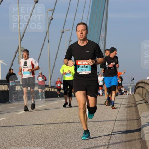 03.10.2025 - Köhlbrandbrückenlauf Strokosch-Dieckow http://msf.ph/oto/9110536 03.10.2025 09:42:26 Position 2 1045 meine-sportfotos.de