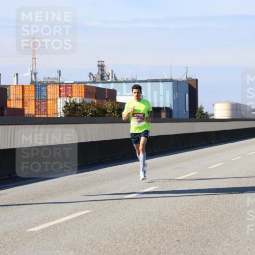 03.10.2025 - Köhlbrandbrückenlauf Strokosch-Dieckow http://msf.ph/oto/9110553 03.10.2025 12:35:15 Position 3  meine-sportfotos.de