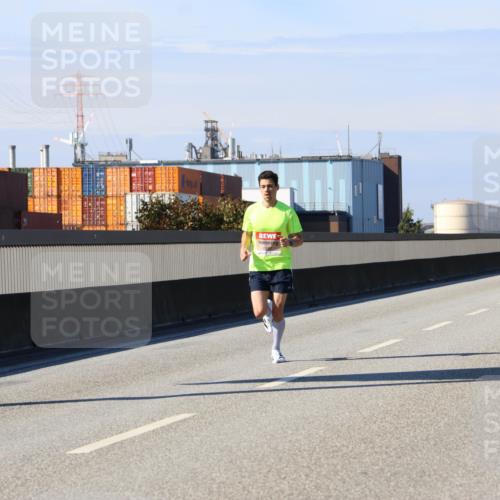 03.10.2025 - Köhlbrandbrückenlauf Strokosch-Dieckow http://msf.ph/oto/9110568 03.10.2025 12:35:15 Position 3  meine-sportfotos.de