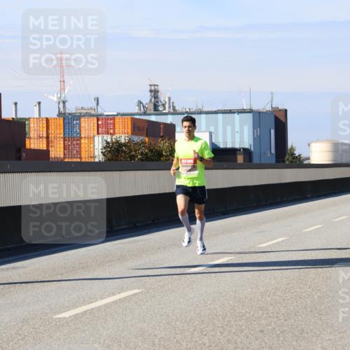 03.10.2025 - Köhlbrandbrückenlauf Strokosch-Dieckow http://msf.ph/oto/9110574 03.10.2025 12:35:16 Position 3  meine-sportfotos.de