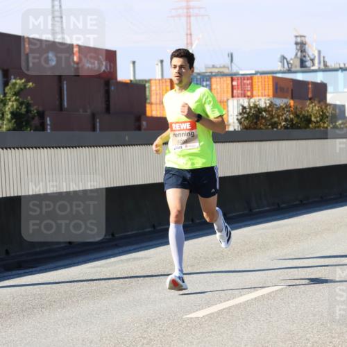 03.10.2025 - Köhlbrandbrückenlauf Strokosch-Dieckow http://msf.ph/oto/9110583 03.10.2025 12:35:17 Position 3 6280 meine-sportfotos.de