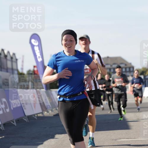 03.10.2025 - Köhlbrandbrückenlauf Jannik Wohlers http://msf.ph/oto/9110620 03.10.2025 13:00:27 Ziel 4163, 4172, 4250, 4275, 4622, 4850, 5664, 6236, 6490, 6707, 6714, 6760 meine-sportfotos.de